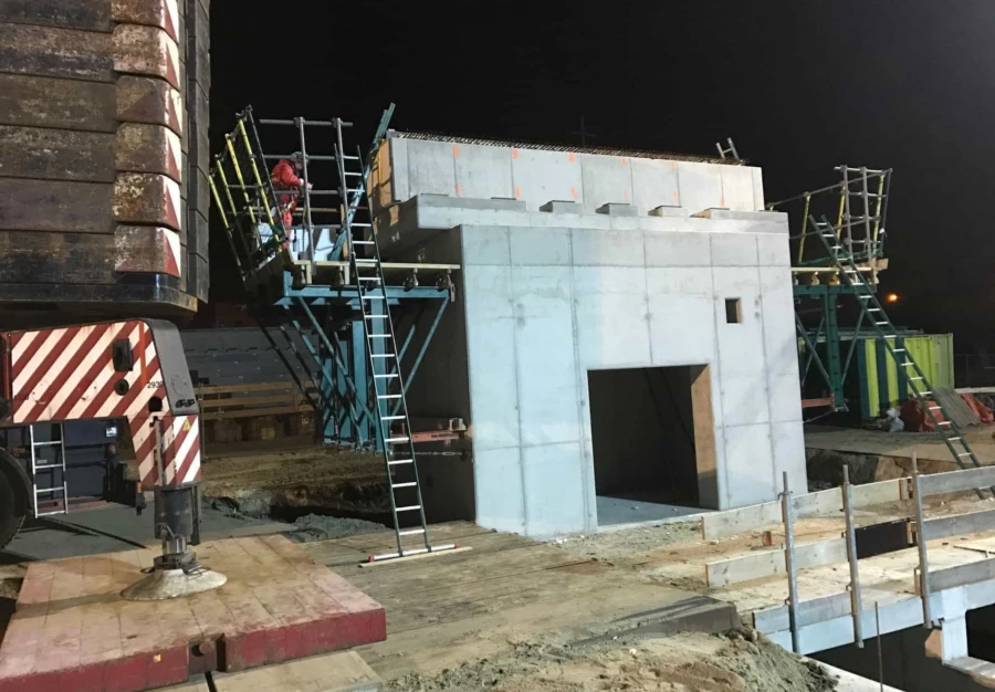 Plaatsing Toegangsbrug Wilgenrijk